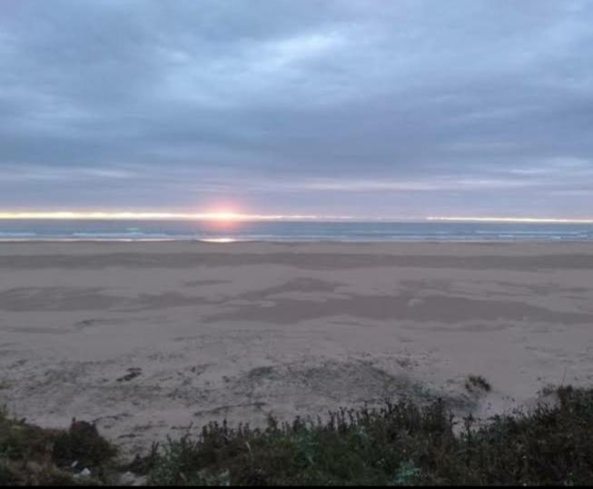 Bel Appartement A 5Min De La Plage Tanger Buitenkant foto